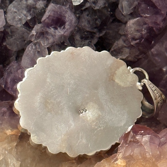 Malachite mother of pearl lady inlay malachite stone sterling silver pendant - Picture 5 of 8